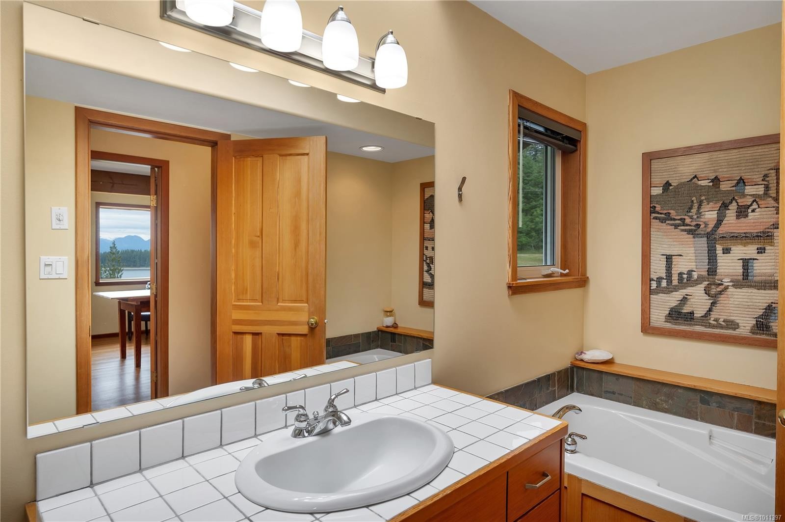 









1418


Schooner

Rd,
Quadra Island,




BC
V0P 1H0

