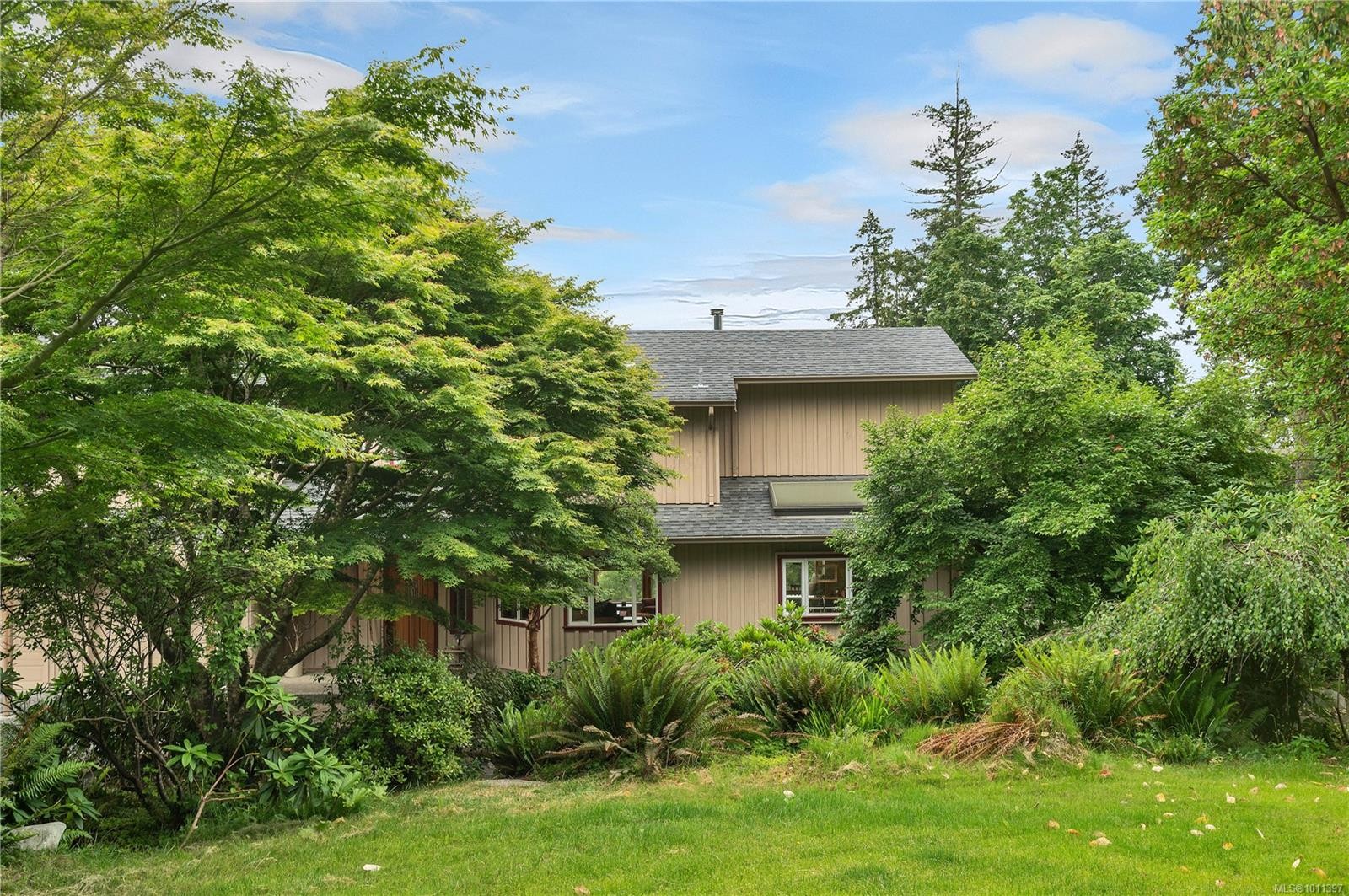 









1418


Schooner

Rd,
Quadra Island,




BC
V0P 1H0

