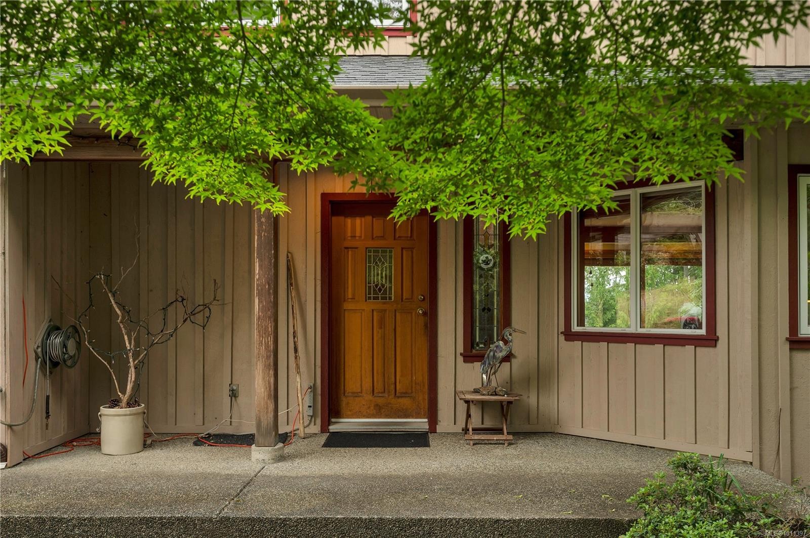 









1418


Schooner

Rd,
Quadra Island,




BC
V0P 1H0


