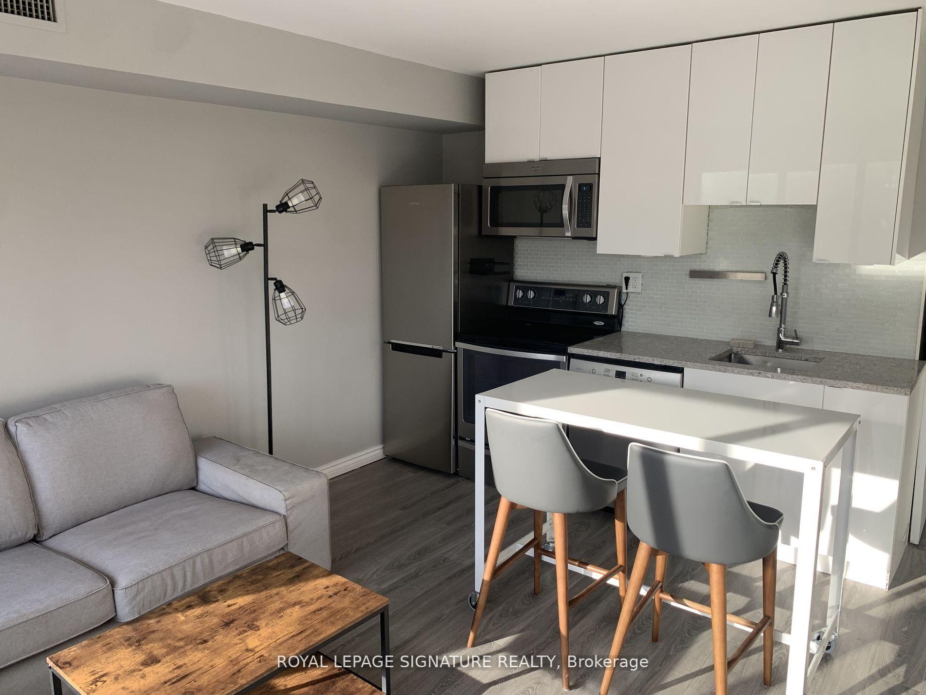 









456


College

Street, 308,
Toronto,




ON
M6G 4A3

