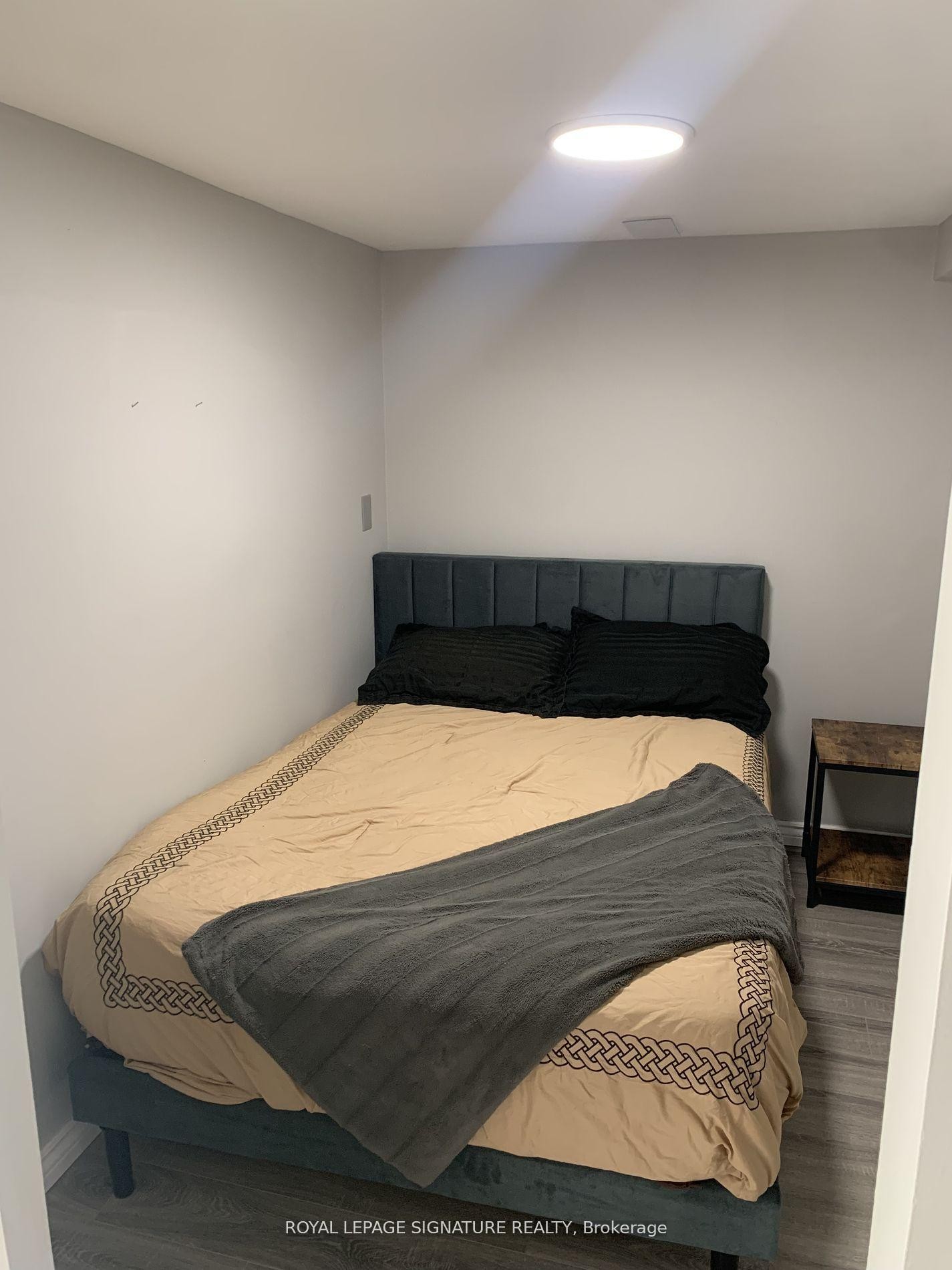 









456


College

Street, 308,
Toronto,




ON
M6G 4A3

