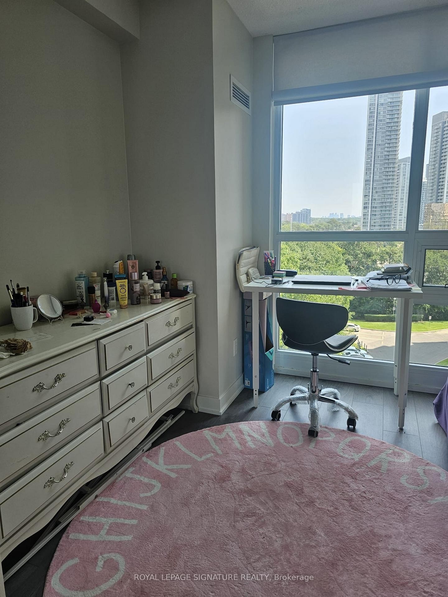 









123


Parkway Forest

Drive, 702,
Toronto,




ON
M2J 0G1

