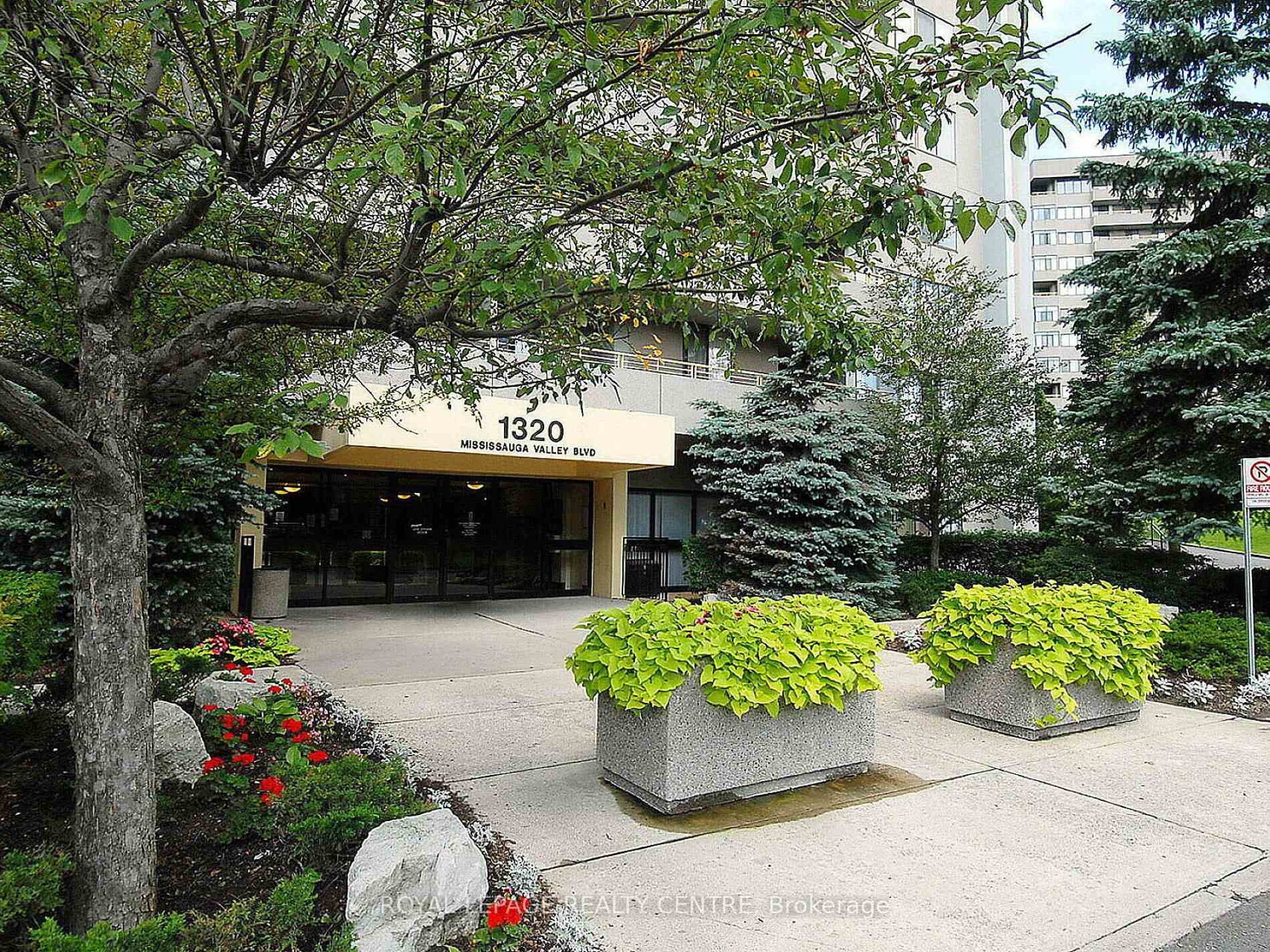 









1320


Mississauga Valley

Boulevard, 709,
Mississauga,




ON
L5A 3R6

