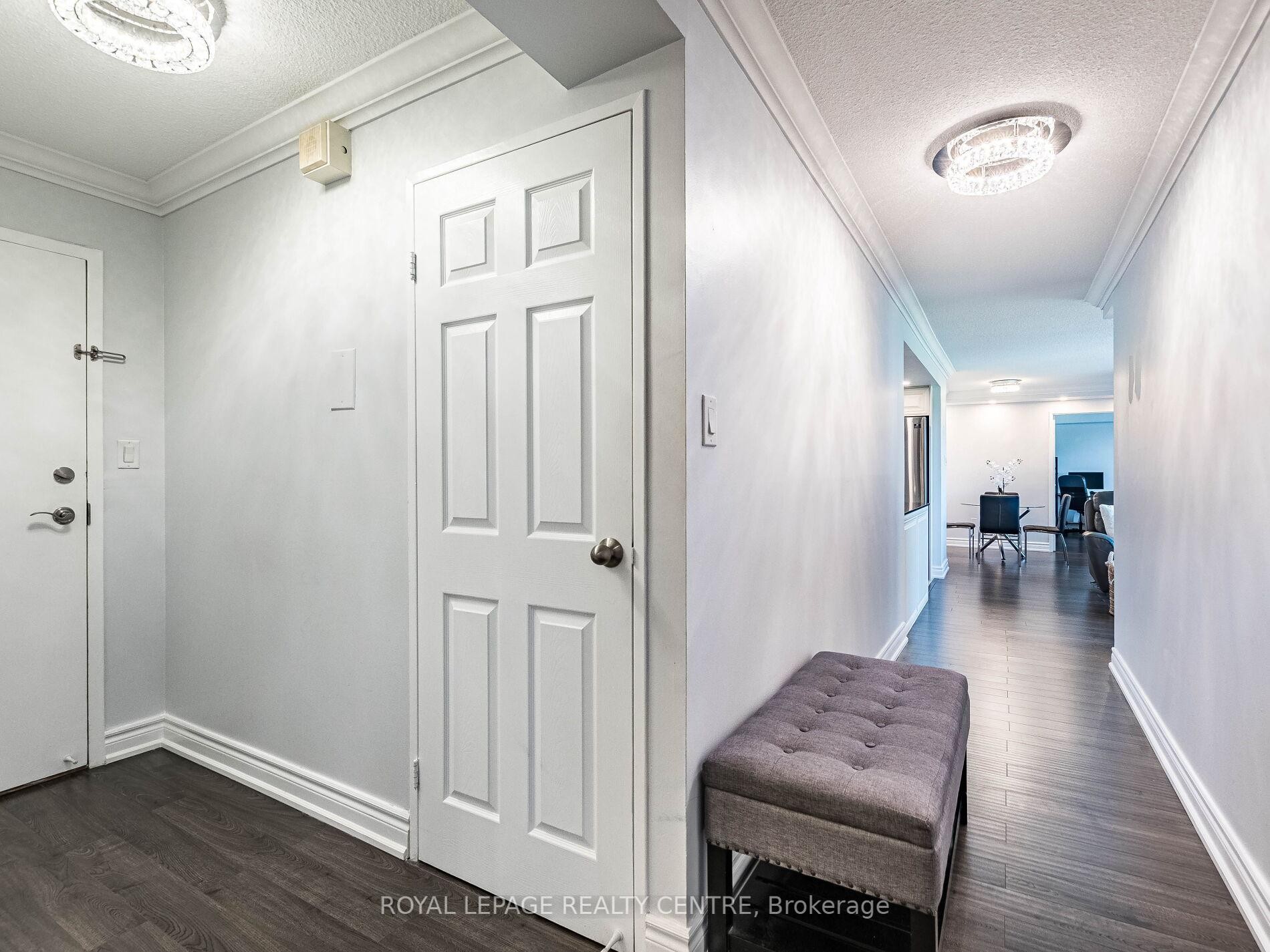 









1320


Mississauga Valley

Boulevard, 709,
Mississauga,




ON
L5A 3R6

