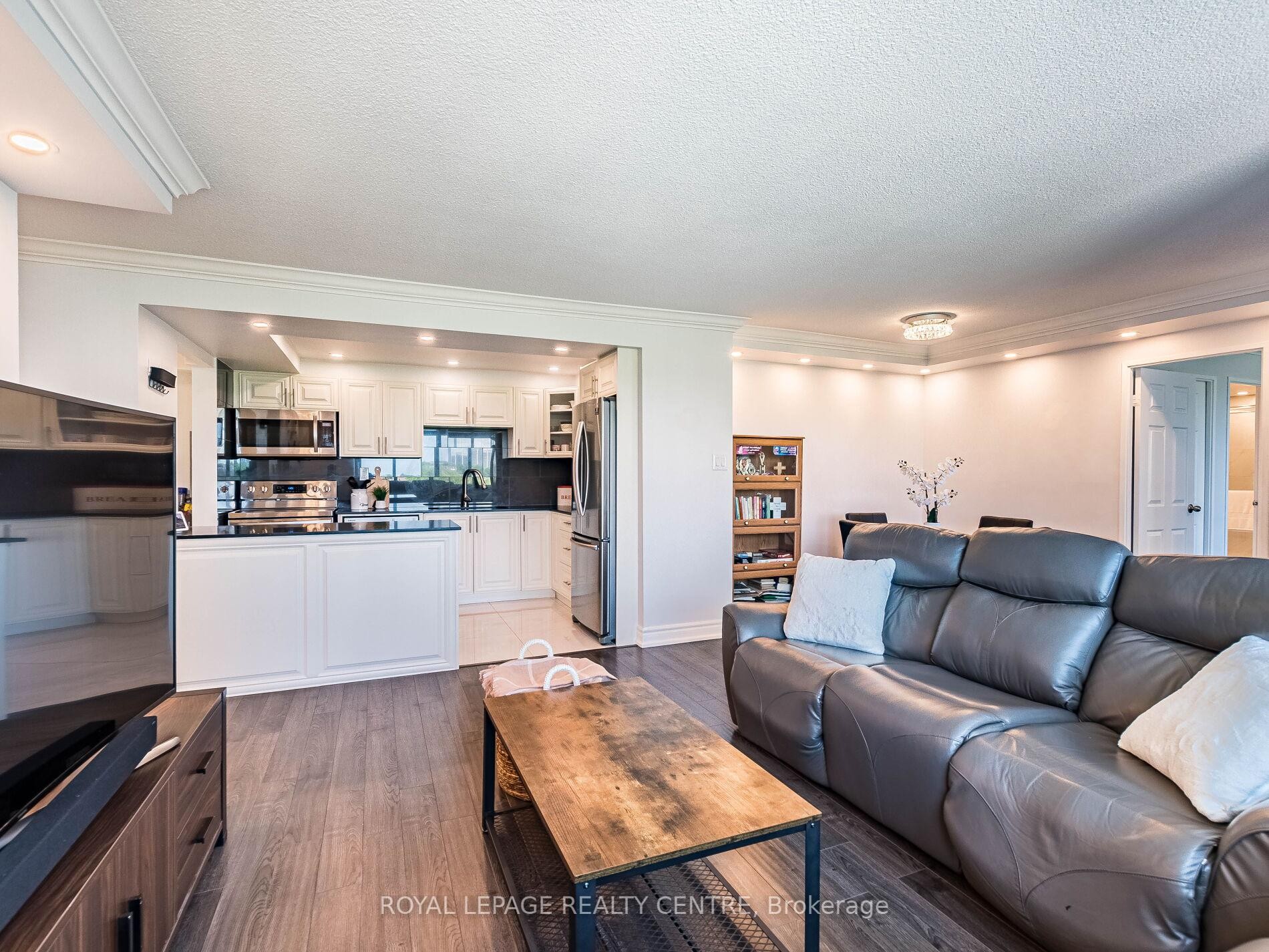 









1320


Mississauga Valley

Boulevard, 709,
Mississauga,




ON
L5A 3R6


