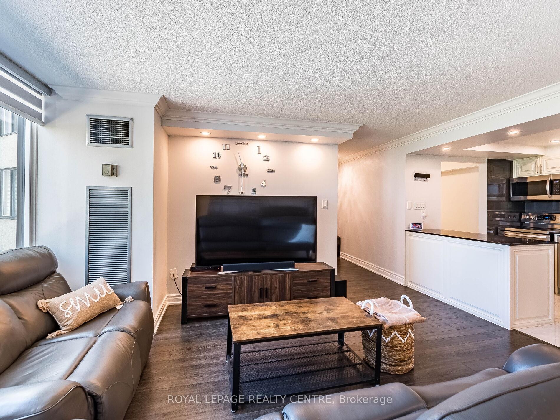 









1320


Mississauga Valley

Boulevard, 709,
Mississauga,




ON
L5A 3R6

