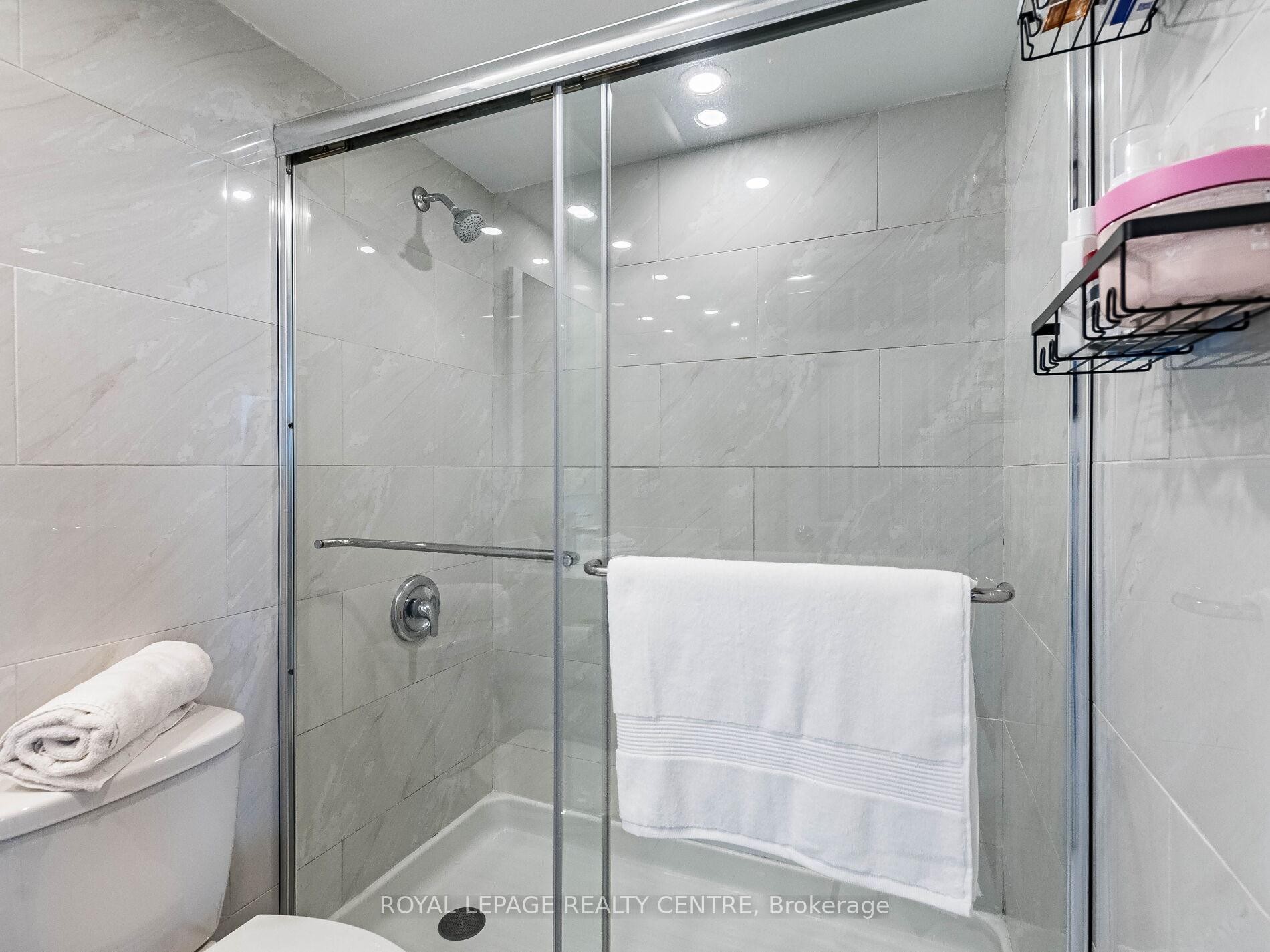 









1320


Mississauga Valley

Boulevard, 709,
Mississauga,




ON
L5A 3R6

