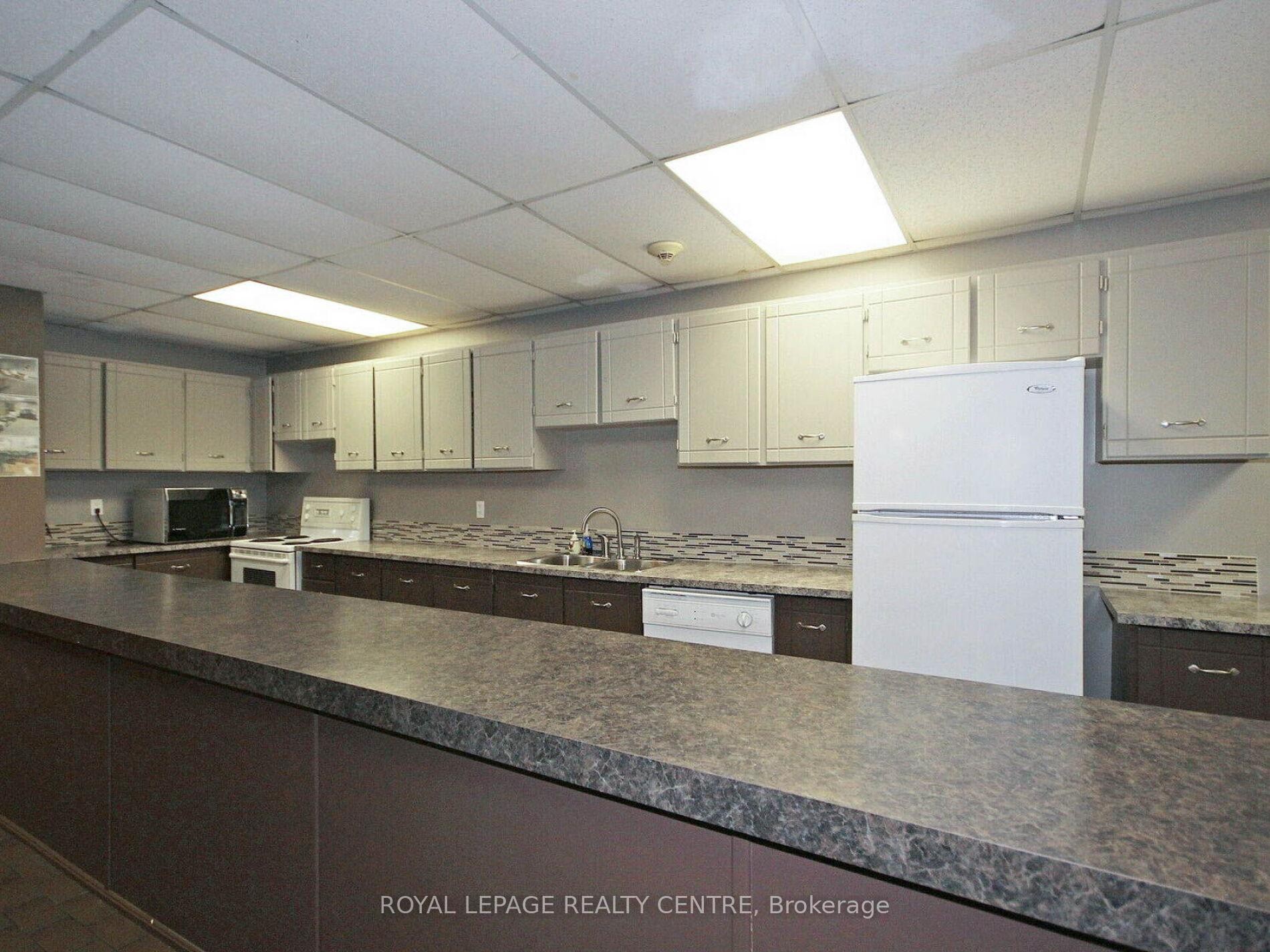 









1320


Mississauga Valley

Boulevard, 709,
Mississauga,




ON
L5A 3R6


