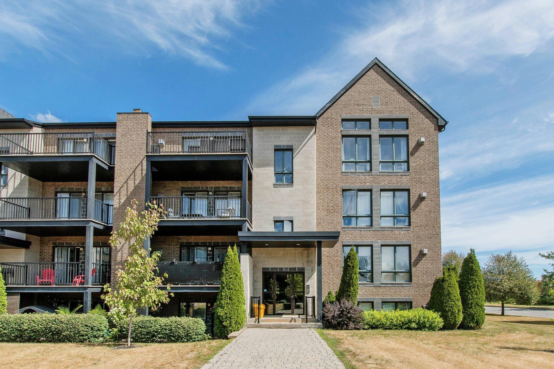









691


Mtée des Pionniers

, 401,
Terrebonne (Lachenaie),




QC
J6V1T7

