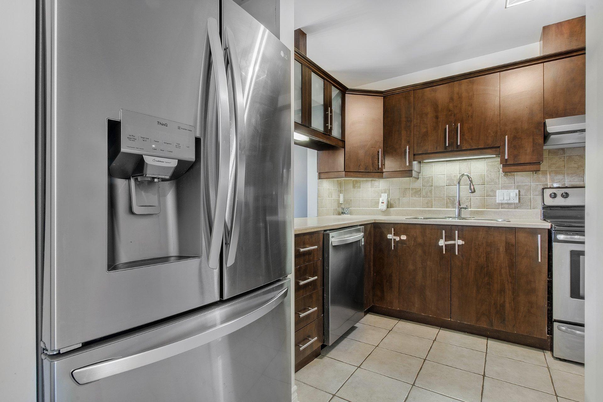









691


Mtée des Pionniers

, 401,
Terrebonne (Lachenaie),




QC
J6V1T7


