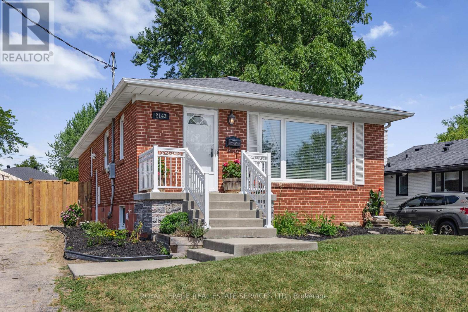 












2143 MOUNTAINSIDE DRIVE

,
Burlington,




Ontario
L7P1B3

