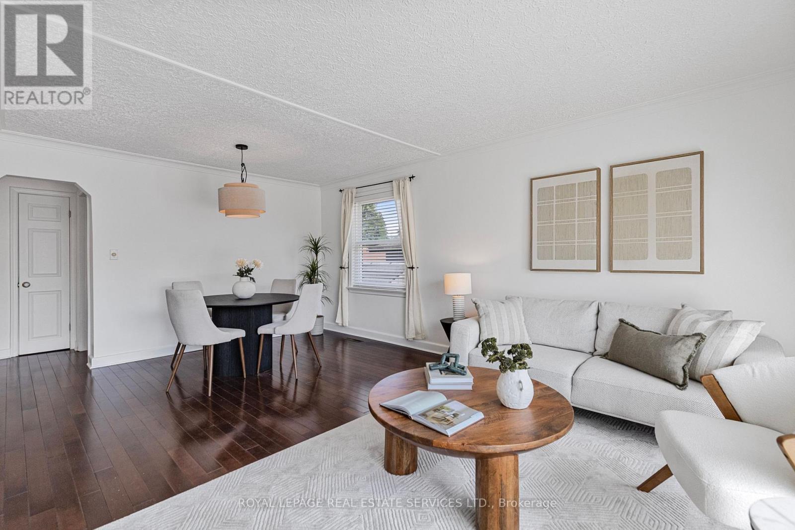 












2143 MOUNTAINSIDE DRIVE

,
Burlington,




Ontario
L7P1B3

