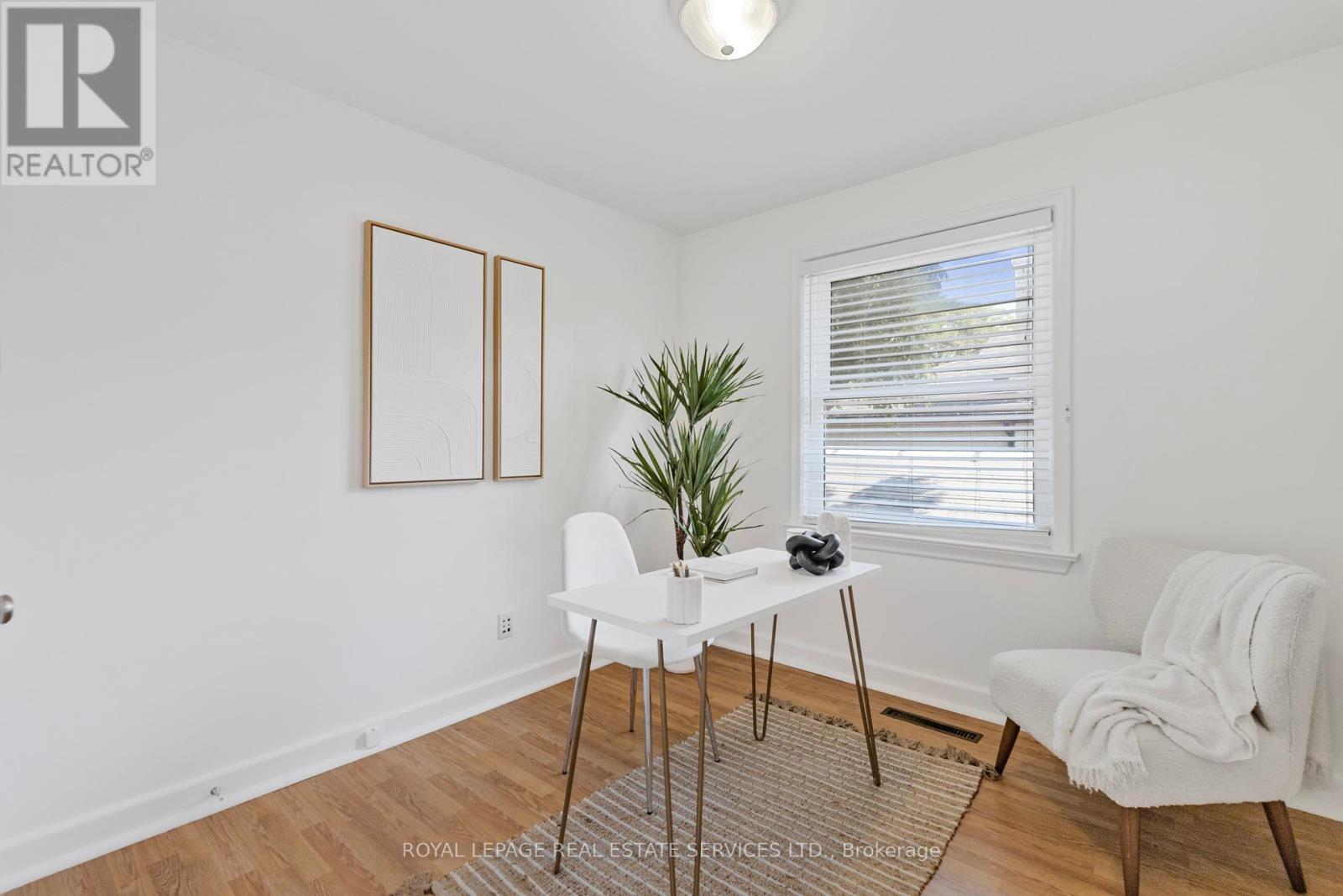 












2143 MOUNTAINSIDE DRIVE

,
Burlington,




Ontario
L7P1B3

