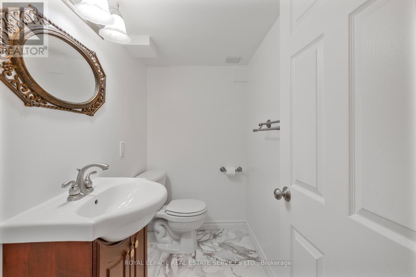 












2143 MOUNTAINSIDE DRIVE

,
Burlington,




Ontario
L7P1B3

