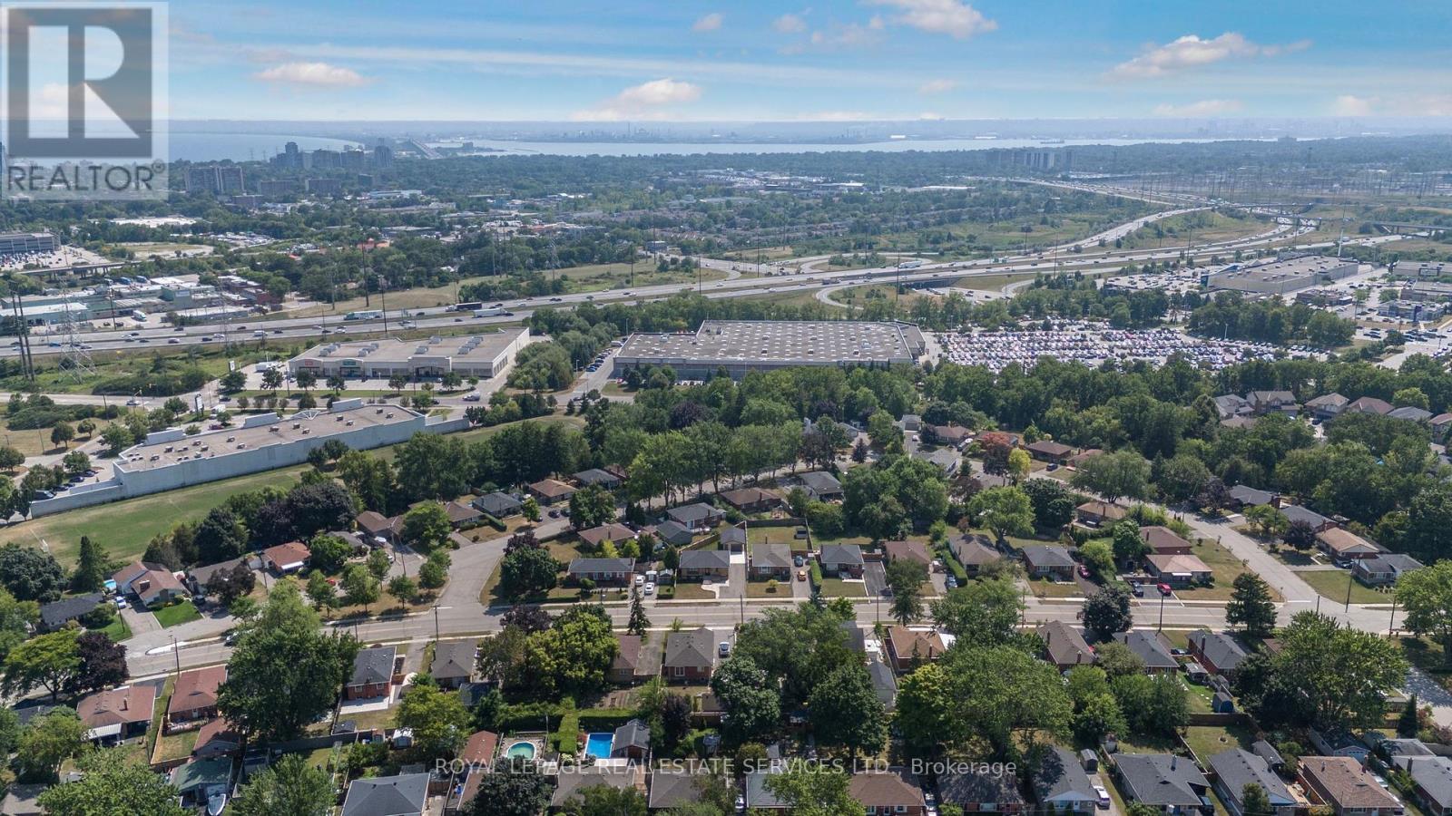 












2143 MOUNTAINSIDE DRIVE

,
Burlington,




Ontario
L7P1B3

