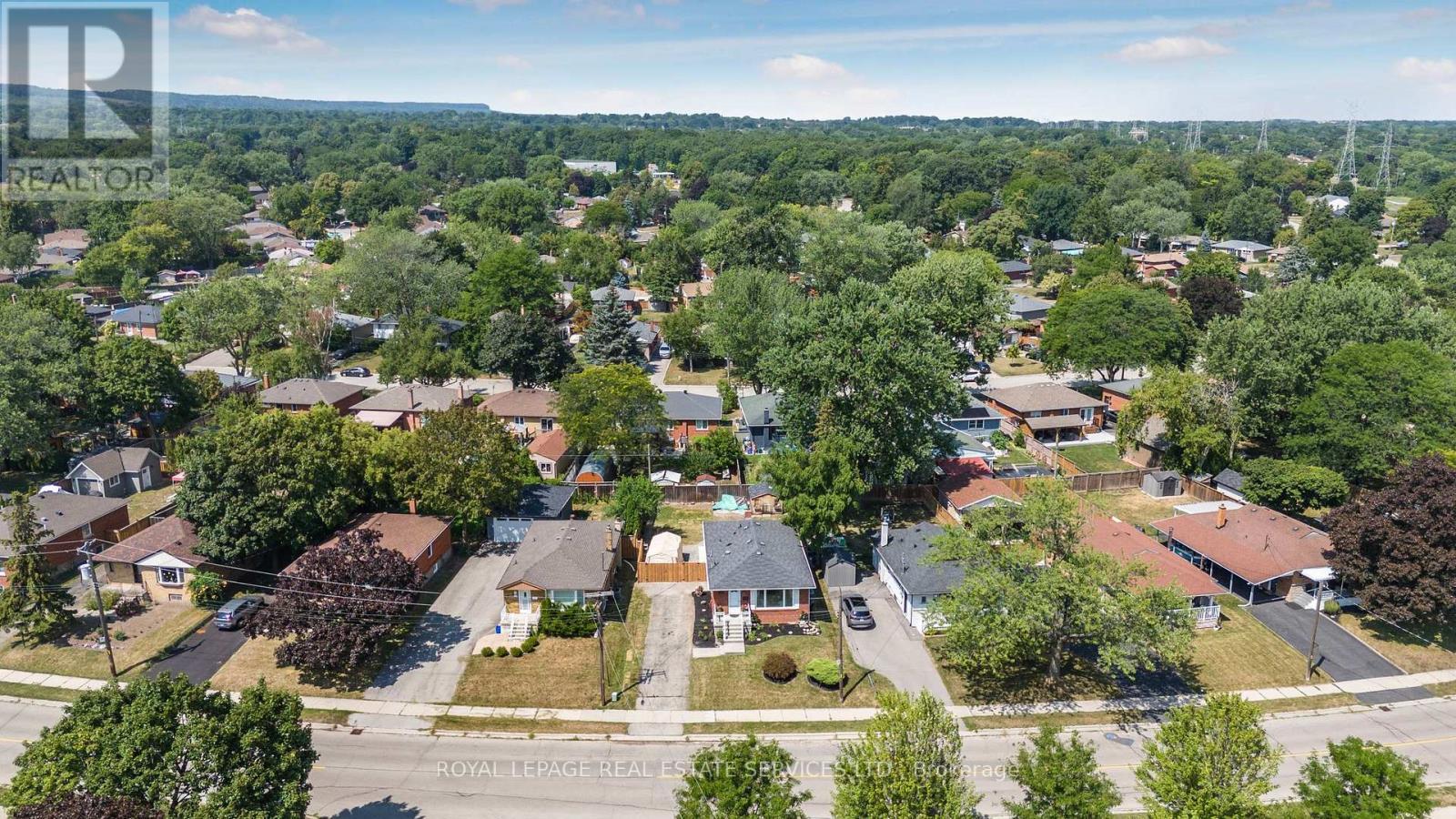 












2143 MOUNTAINSIDE DRIVE

,
Burlington,




Ontario
L7P1B3

