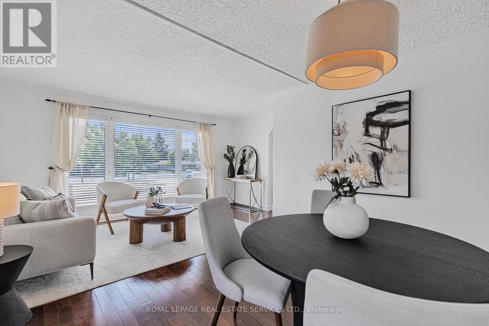 












2143 MOUNTAINSIDE DRIVE

,
Burlington,




Ontario
L7P1B3

