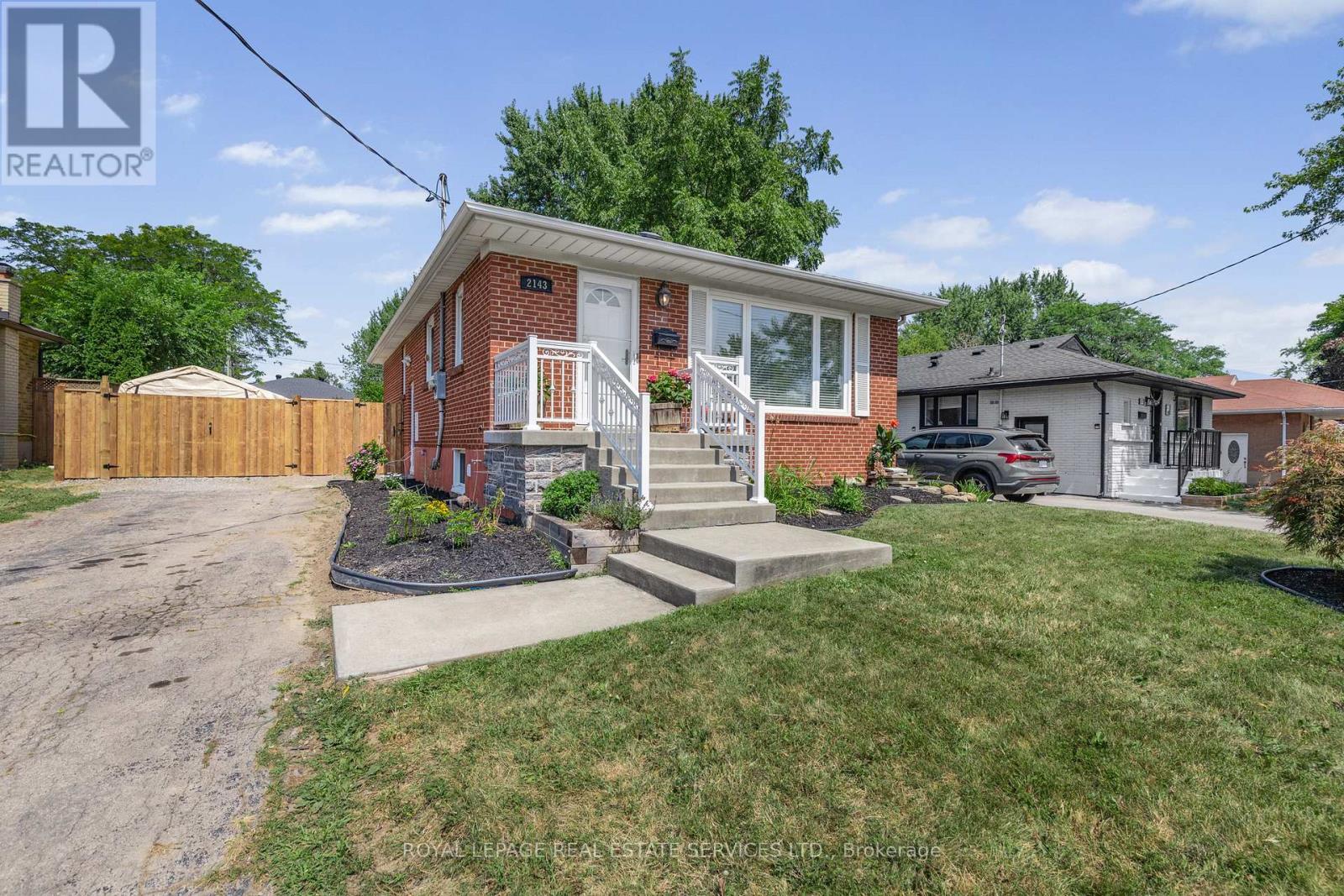 












2143 MOUNTAINSIDE DRIVE

,
Burlington,




Ontario
L7P1B3

