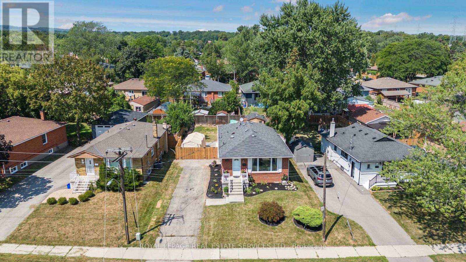 












2143 MOUNTAINSIDE DRIVE

,
Burlington,




Ontario
L7P1B3

