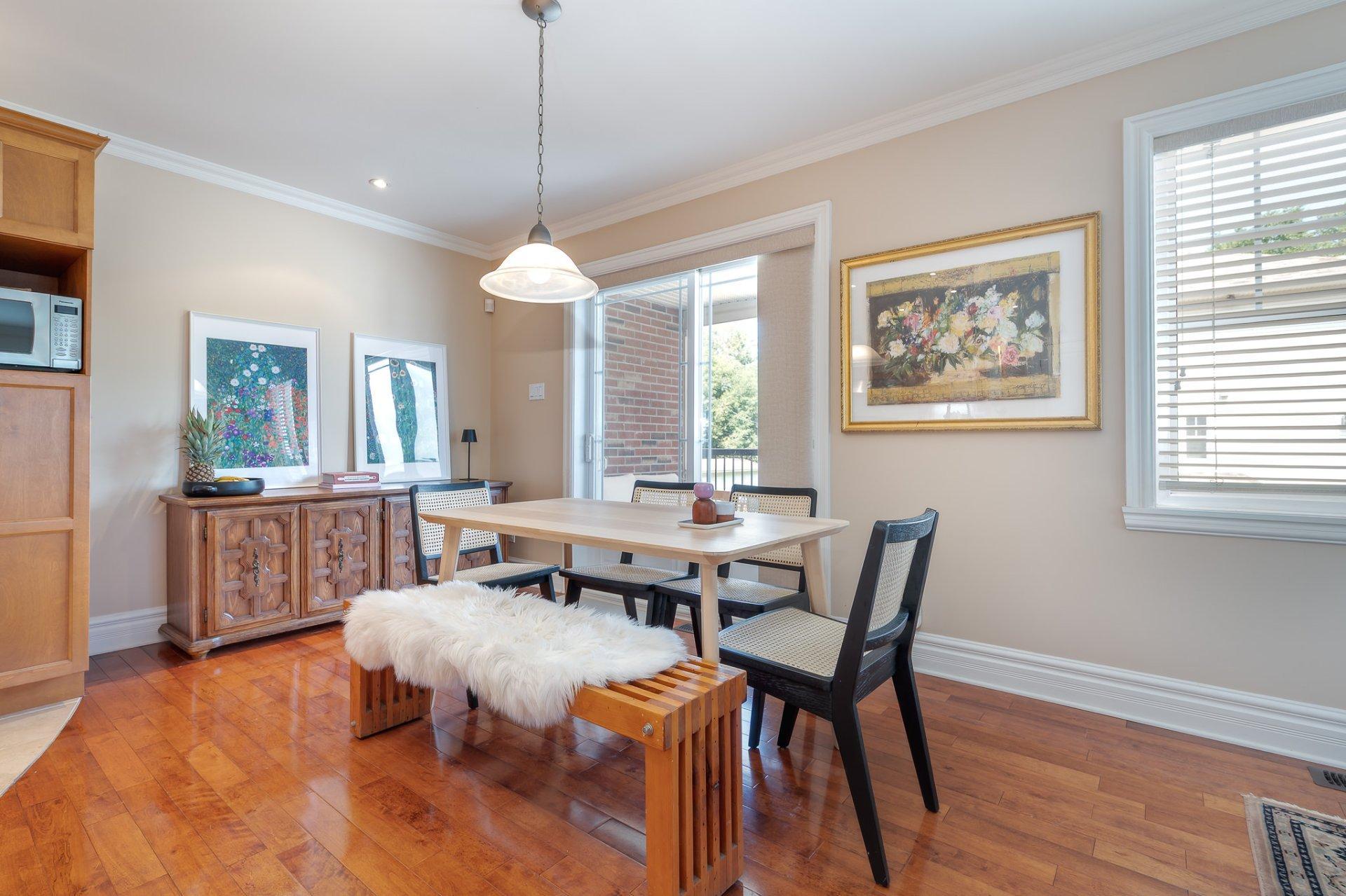 









1728


Rue du Tournesol

, 3,
Saint-Lazare,




QC
J7T3K6


