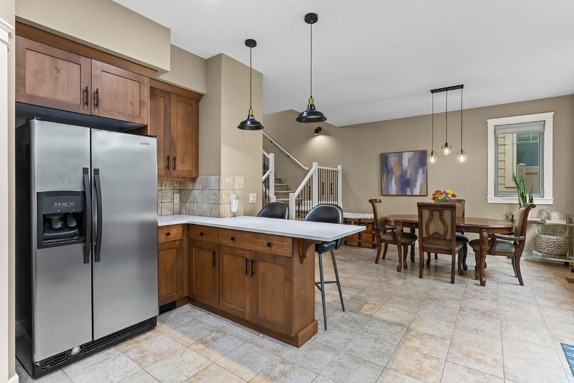 









2283


Shannon Heights

Court, 6,
West Kelowna,




BC
V4T 3B9

