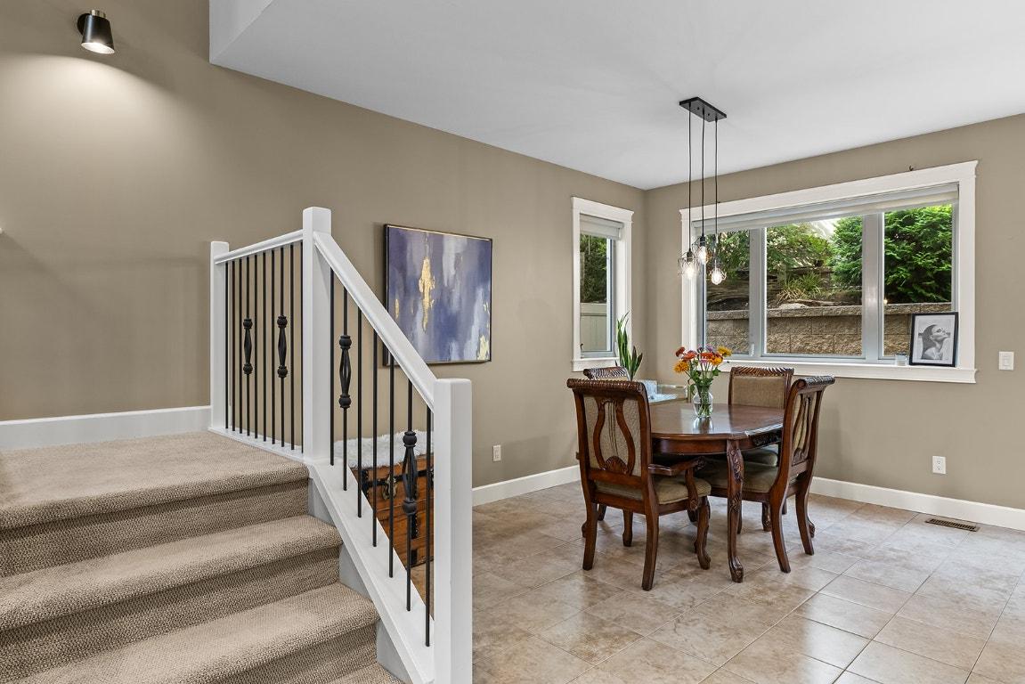 









2283


Shannon Heights

Court, 6,
West Kelowna,




BC
V4T 3B9

