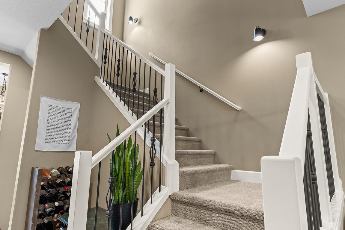 









2283


Shannon Heights

Court, 6,
West Kelowna,




BC
V4T 3B9

