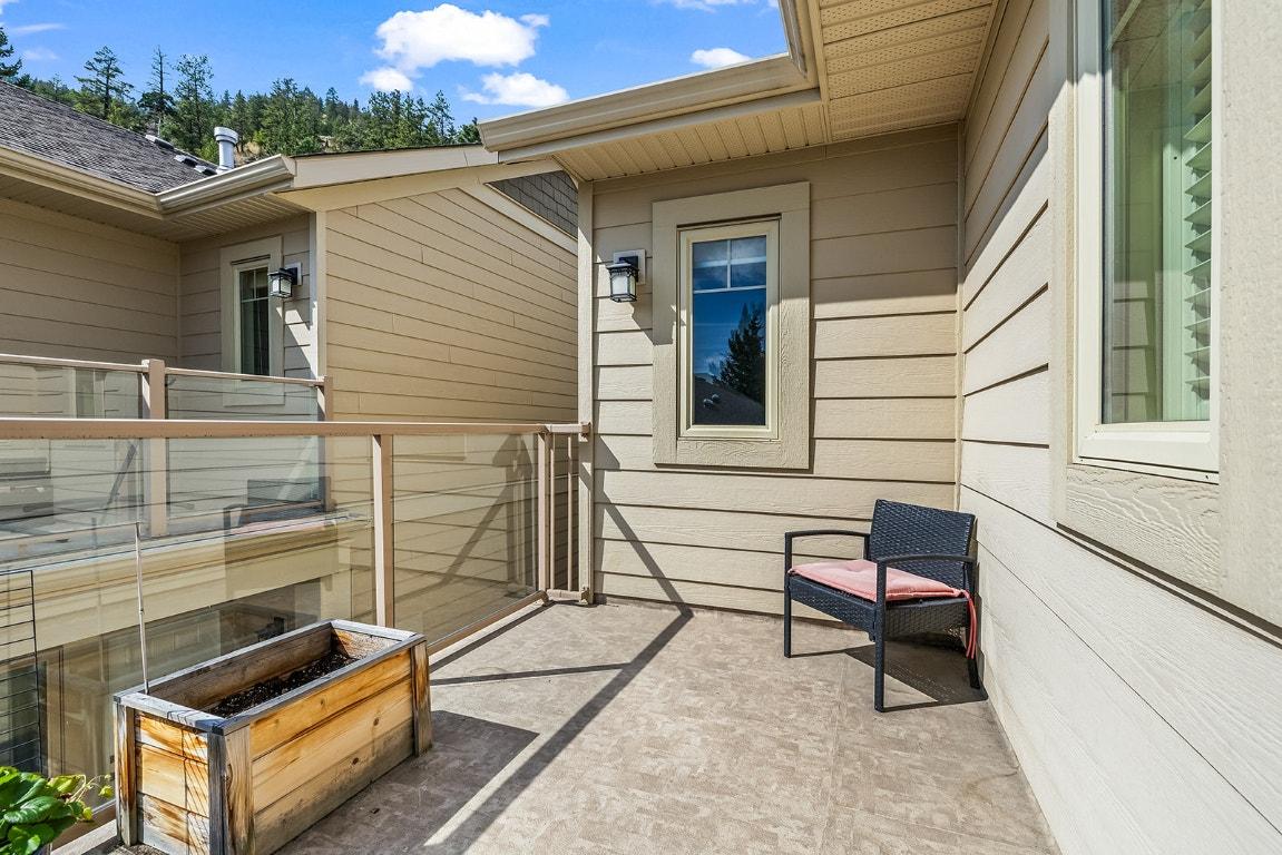 









2283


Shannon Heights

Court, 6,
West Kelowna,




BC
V4T 3B9

