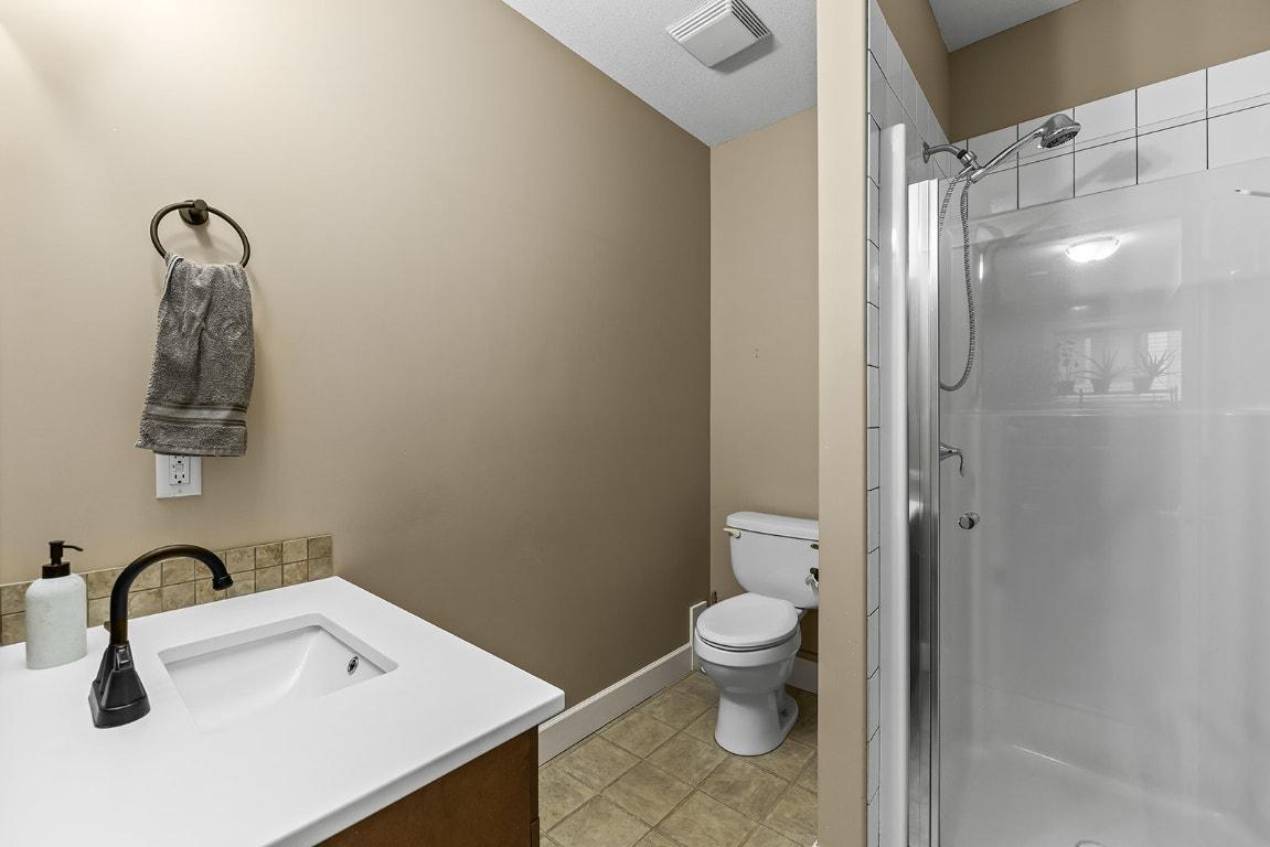 









2283


Shannon Heights

Court, 6,
West Kelowna,




BC
V4T 3B9

