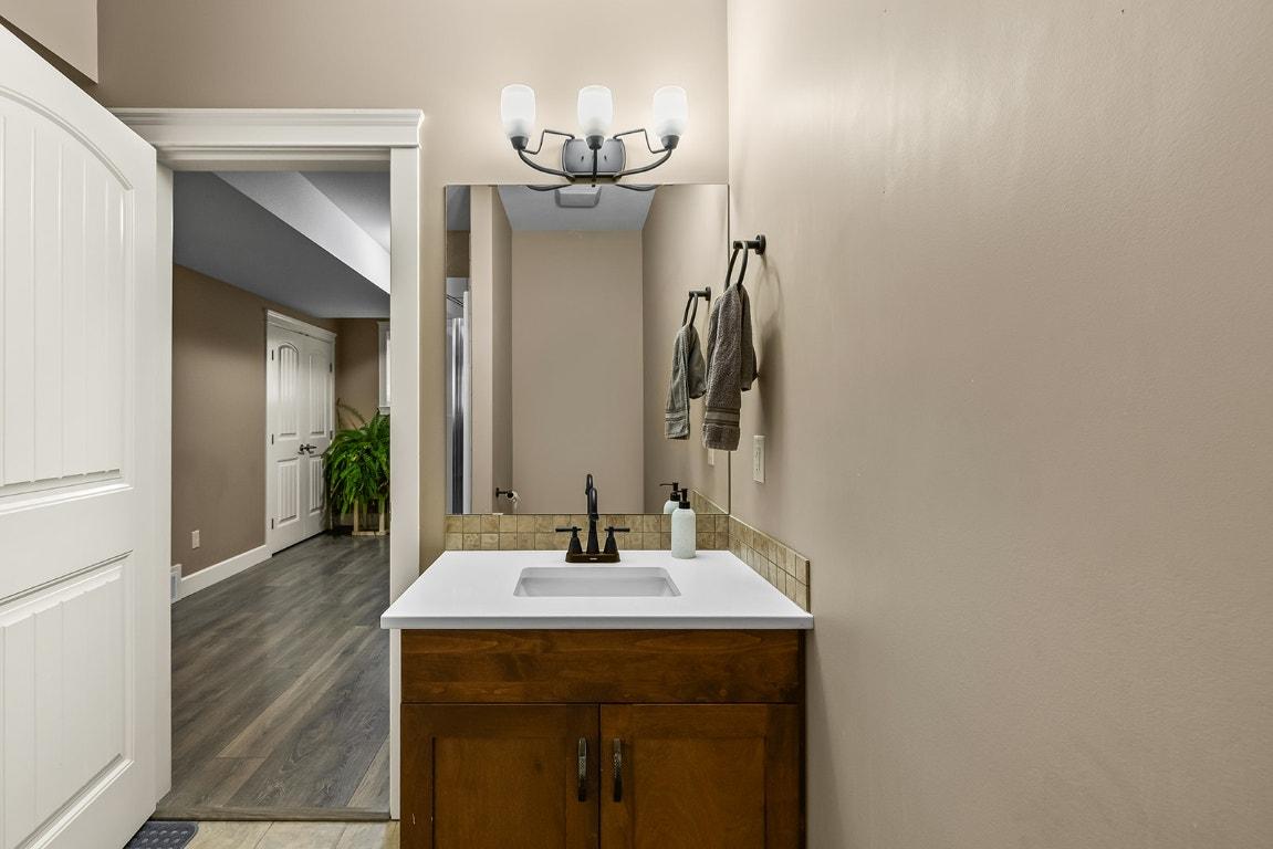 









2283


Shannon Heights

Court, 6,
West Kelowna,




BC
V4T 3B9

