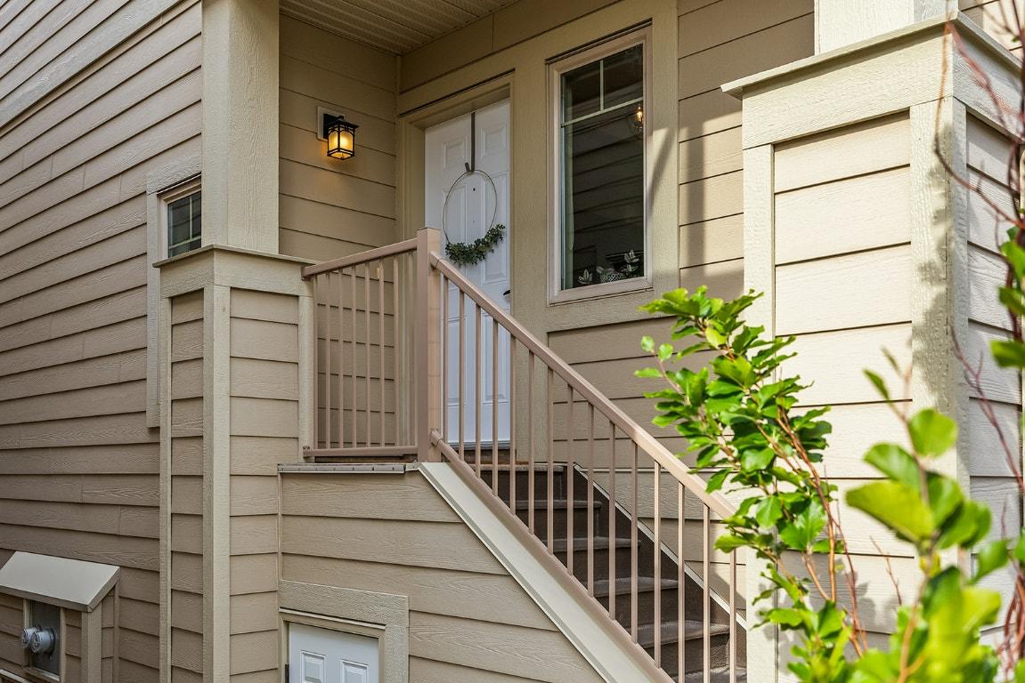 









2283


Shannon Heights

Court, 6,
West Kelowna,




BC
V4T 3B9


