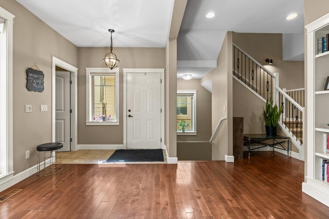 









2283


Shannon Heights

Court, 6,
West Kelowna,




BC
V4T 3B9

