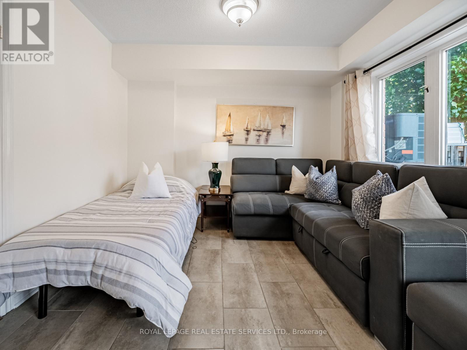 












3370 SOUTHWICK STREET

,
Mississauga,




Ontario
L5M7L5

