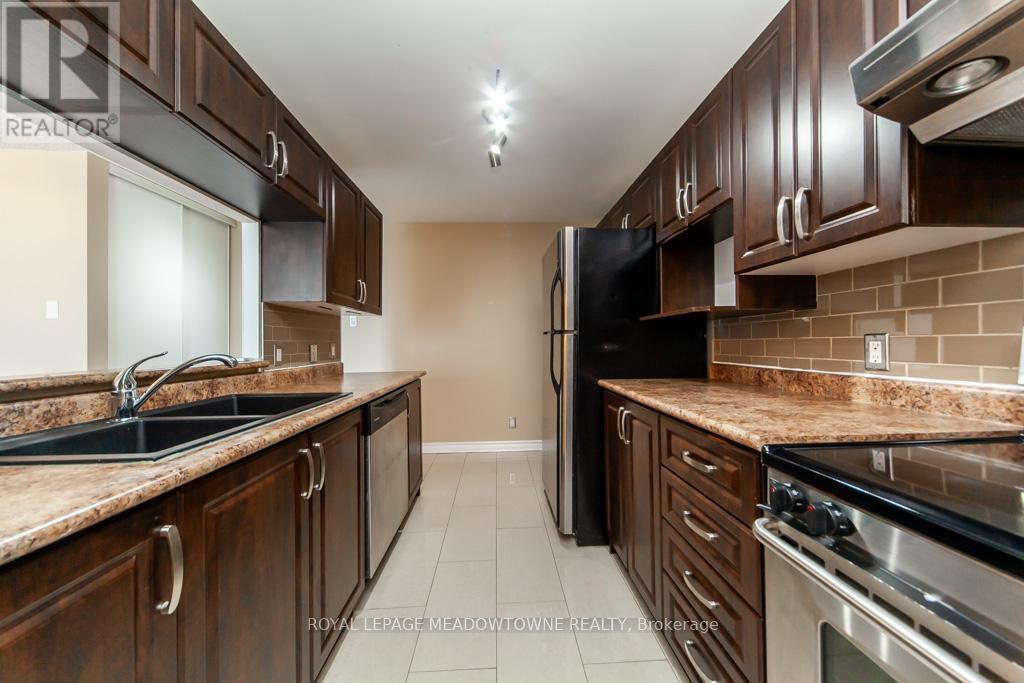 












1914 - 35 TRAILWOOD DRIVE

,
Mississauga,




Ontario
L4Z3L6

