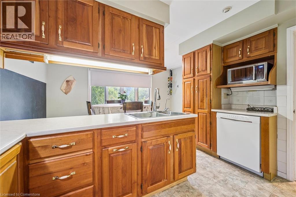 












24 PEEL Street

,
West Montrose,




Ontario
N0B2V0

