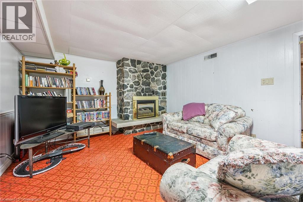












24 PEEL Street

,
West Montrose,




Ontario
N0B2V0

