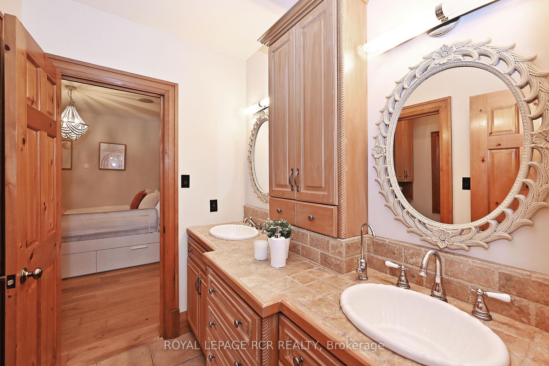 









3327


9

Line,
Bradford West Gwillimbury,




ON
L3Z 3S4

