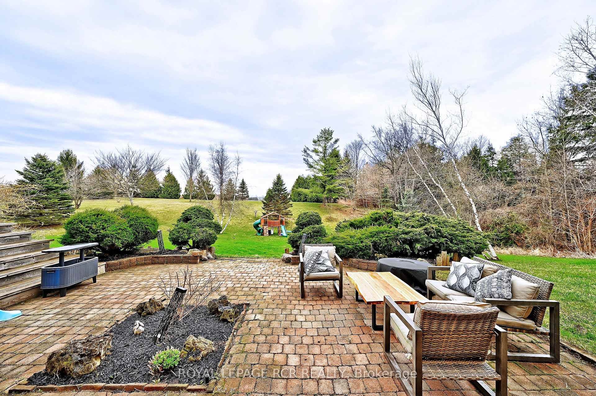 









3327


9

Line,
Bradford West Gwillimbury,




ON
L3Z 3S4

