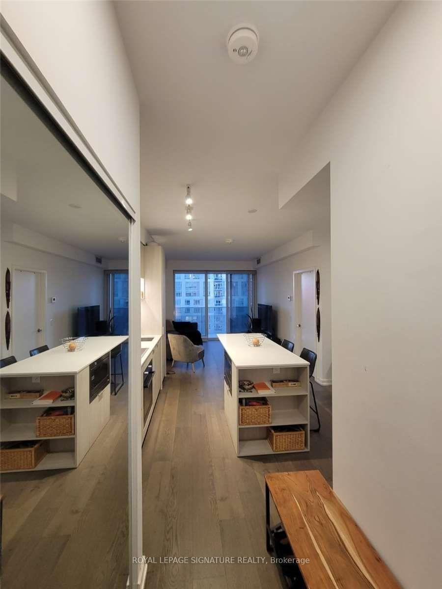 









20


Tubman

Avenue, 1706,
Toronto,




ON
M5A 0M5

