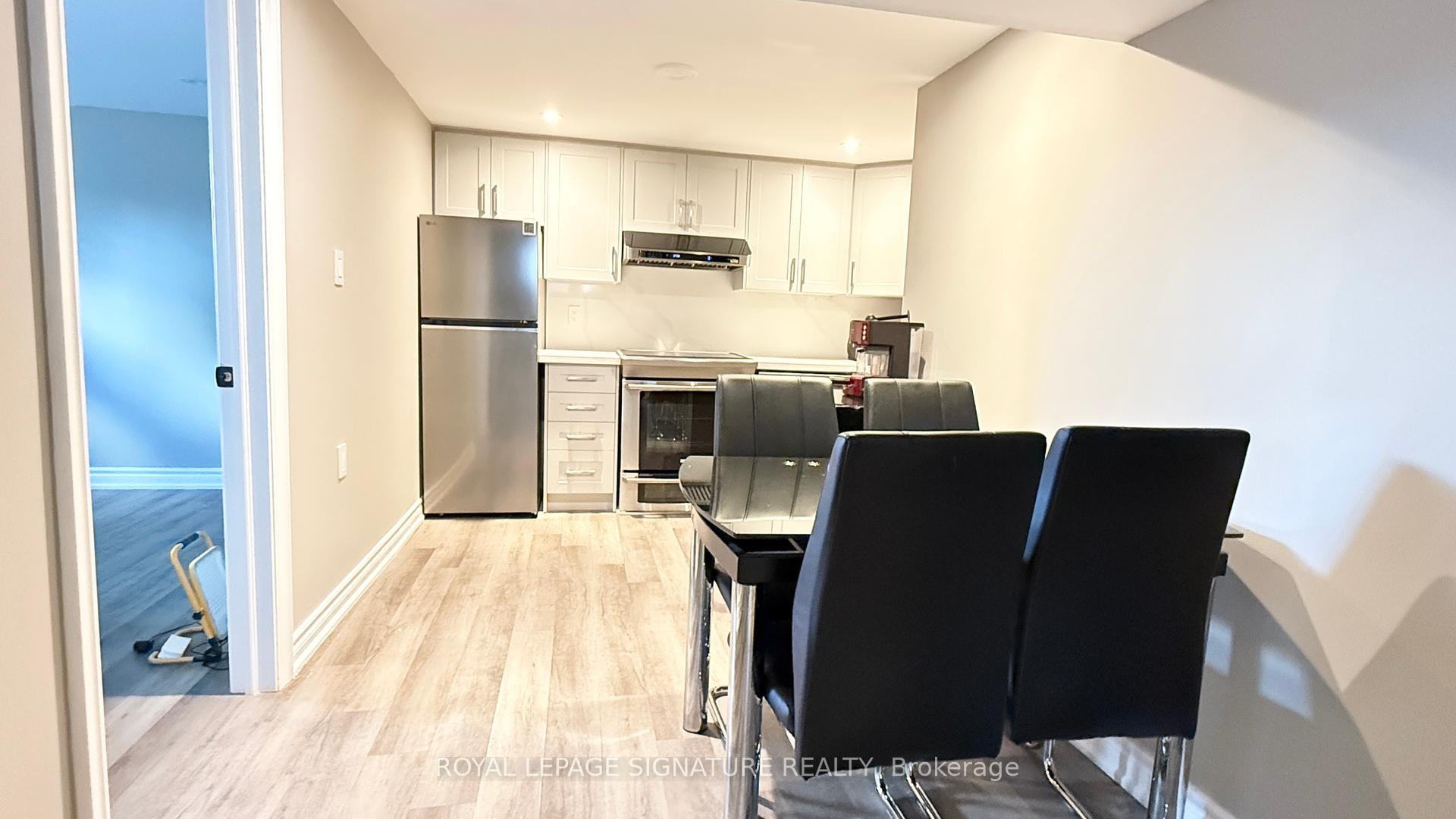 









115


Saturn

Road,
Toronto,




ON
M9C 2S8


