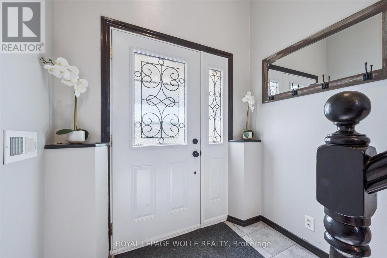 












263 THE COUNTRY WAY

,
Kitchener,




Ontario
N2E2V6


