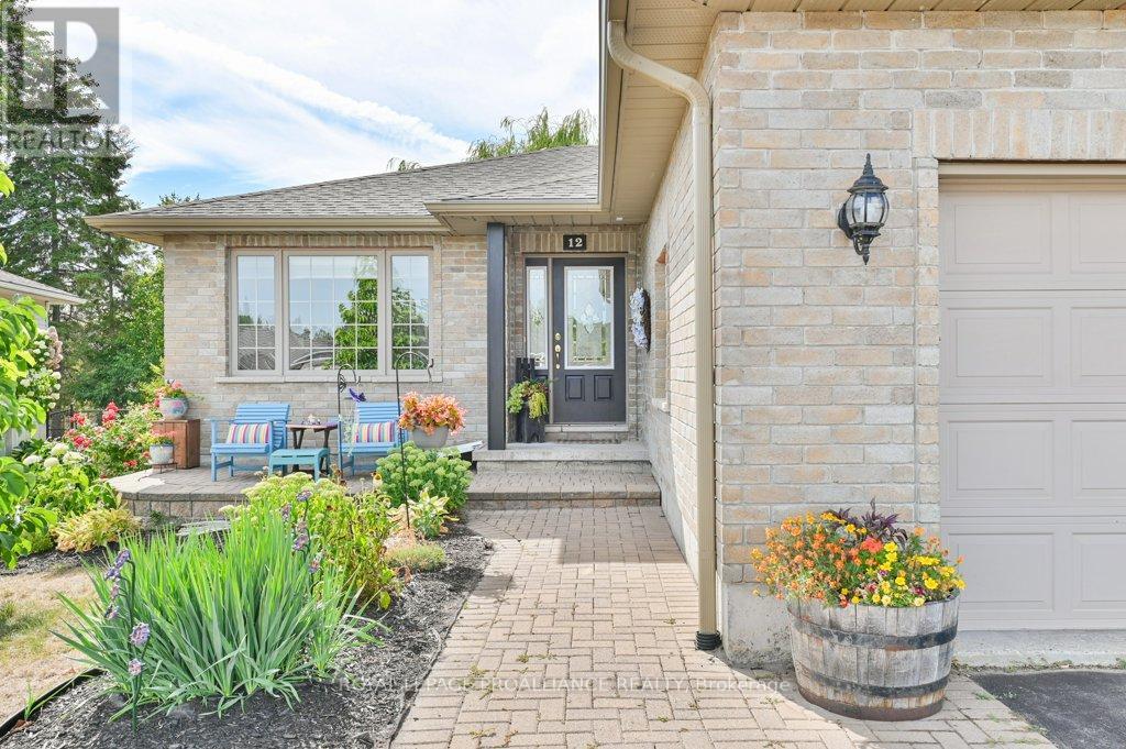 












12 STONEGATE CRESCENT

,
Quinte West (Frankford Ward),




Ontario
K0K2C0


