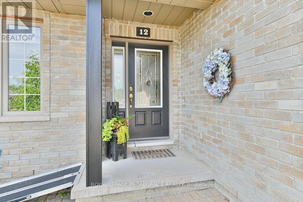 












12 STONEGATE CRESCENT

,
Quinte West (Frankford Ward),




Ontario
K0K2C0

