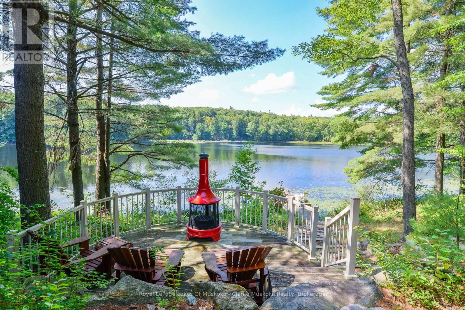 












45 ESTATE DRIVE

,
Muskoka Lakes (Medora),




Ontario
P0B1J0

