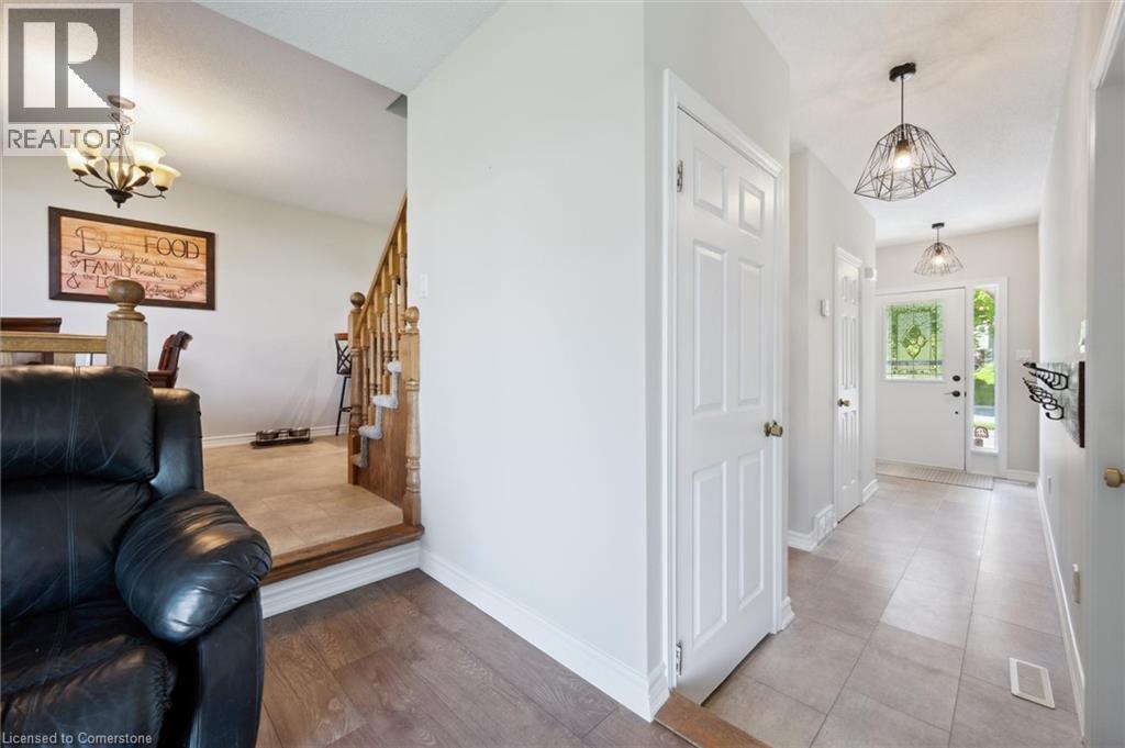 












31 DRIFTWOOD Place

,
Kitchener,




Ontario
N2N1W3

