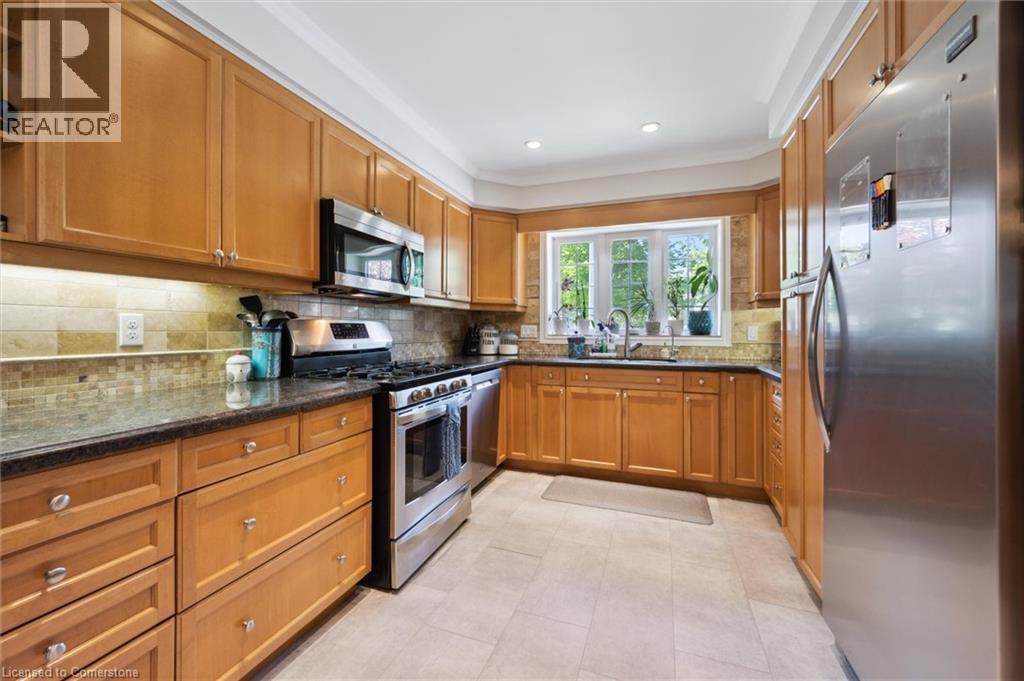 












31 DRIFTWOOD Place

,
Kitchener,




Ontario
N2N1W3

