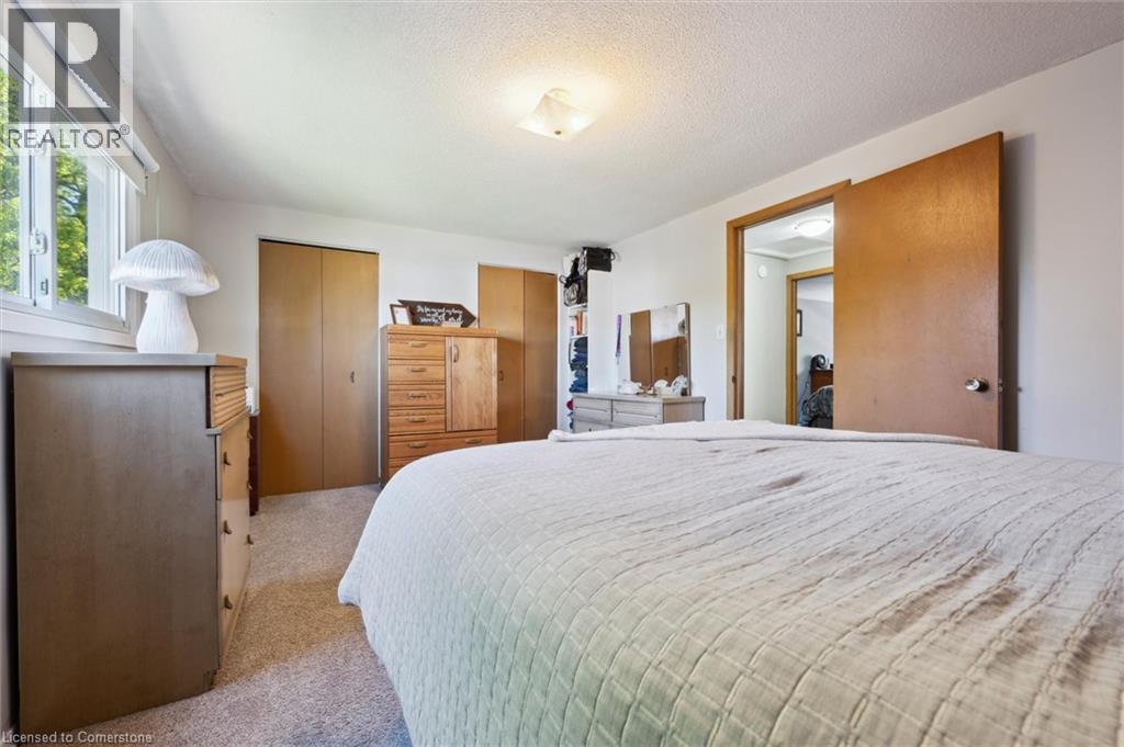 












31 DRIFTWOOD Place

,
Kitchener,




Ontario
N2N1W3

