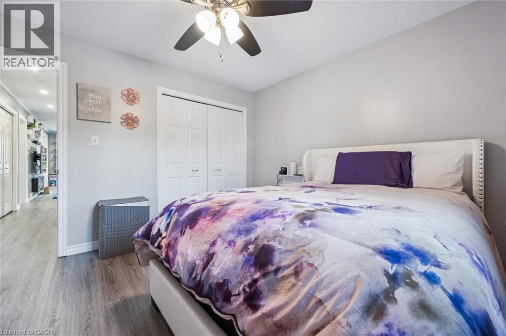 












263 THE COUNTRY Way

,
Kitchener,




Ontario
N2E2V6

