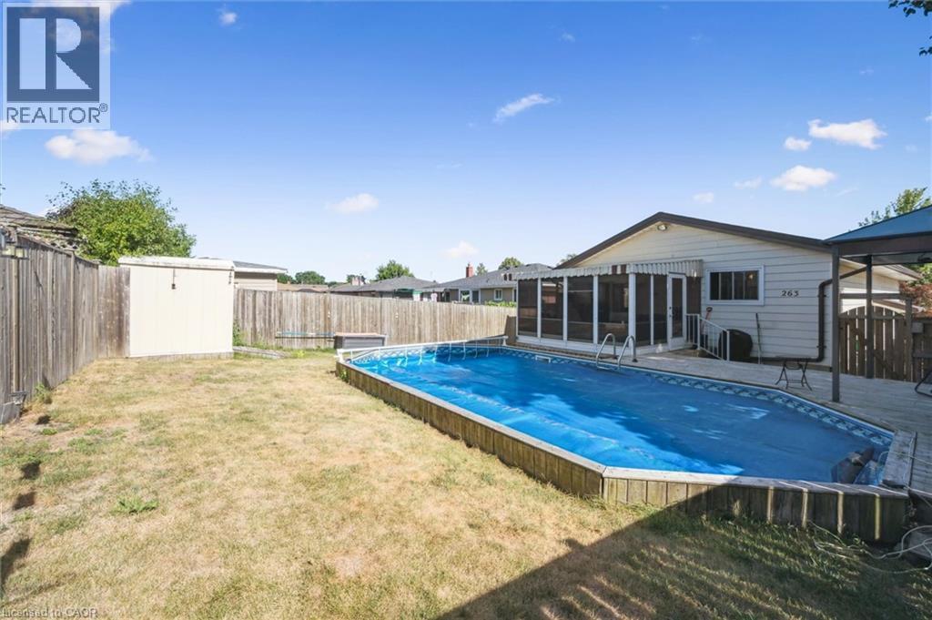 












263 THE COUNTRY Way

,
Kitchener,




Ontario
N2E2V6

