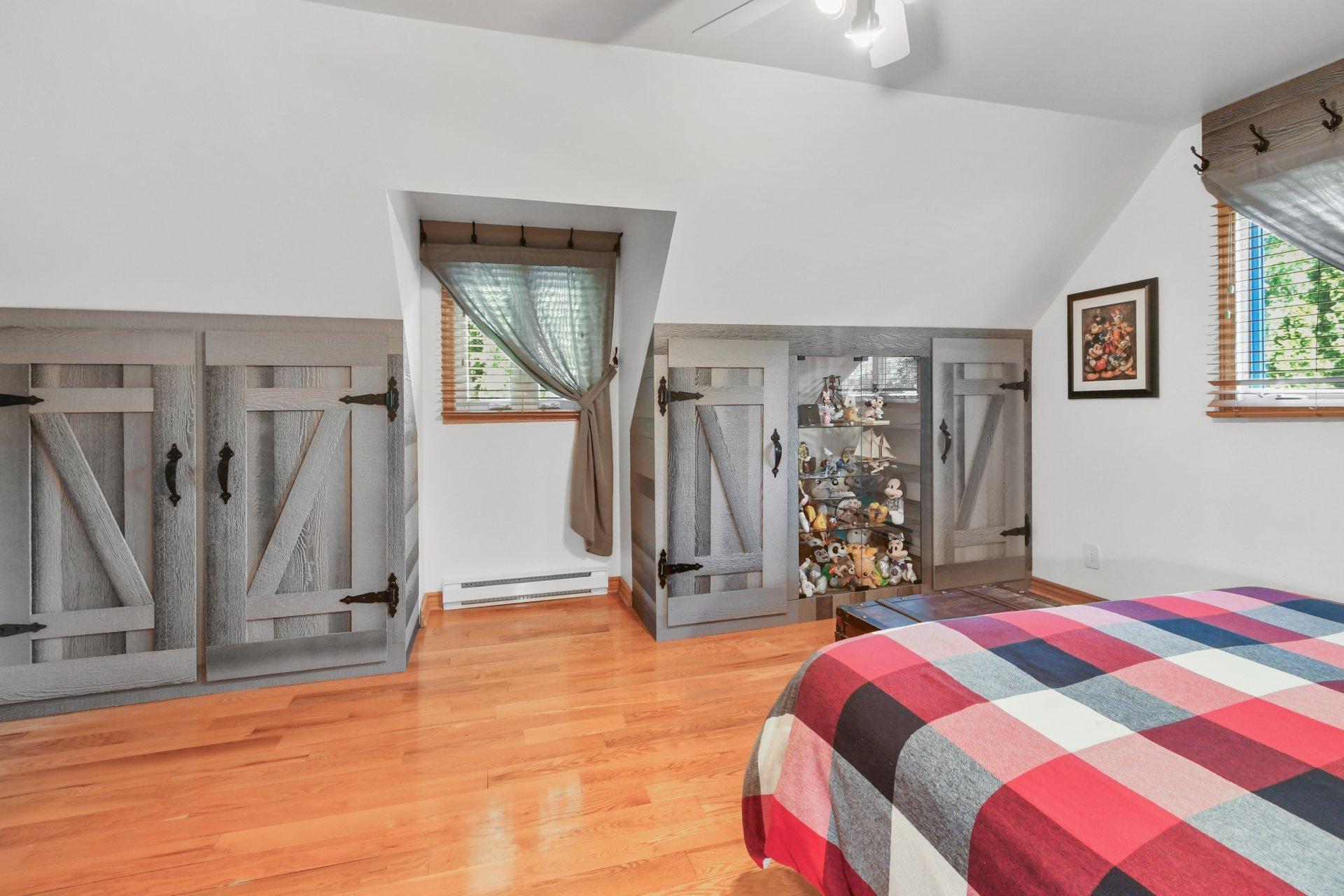 









31


Av. de Médoc

,
Candiac,




QC
J5R4V8

